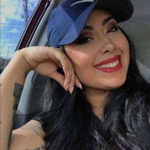 Meet your Posher, Hillary